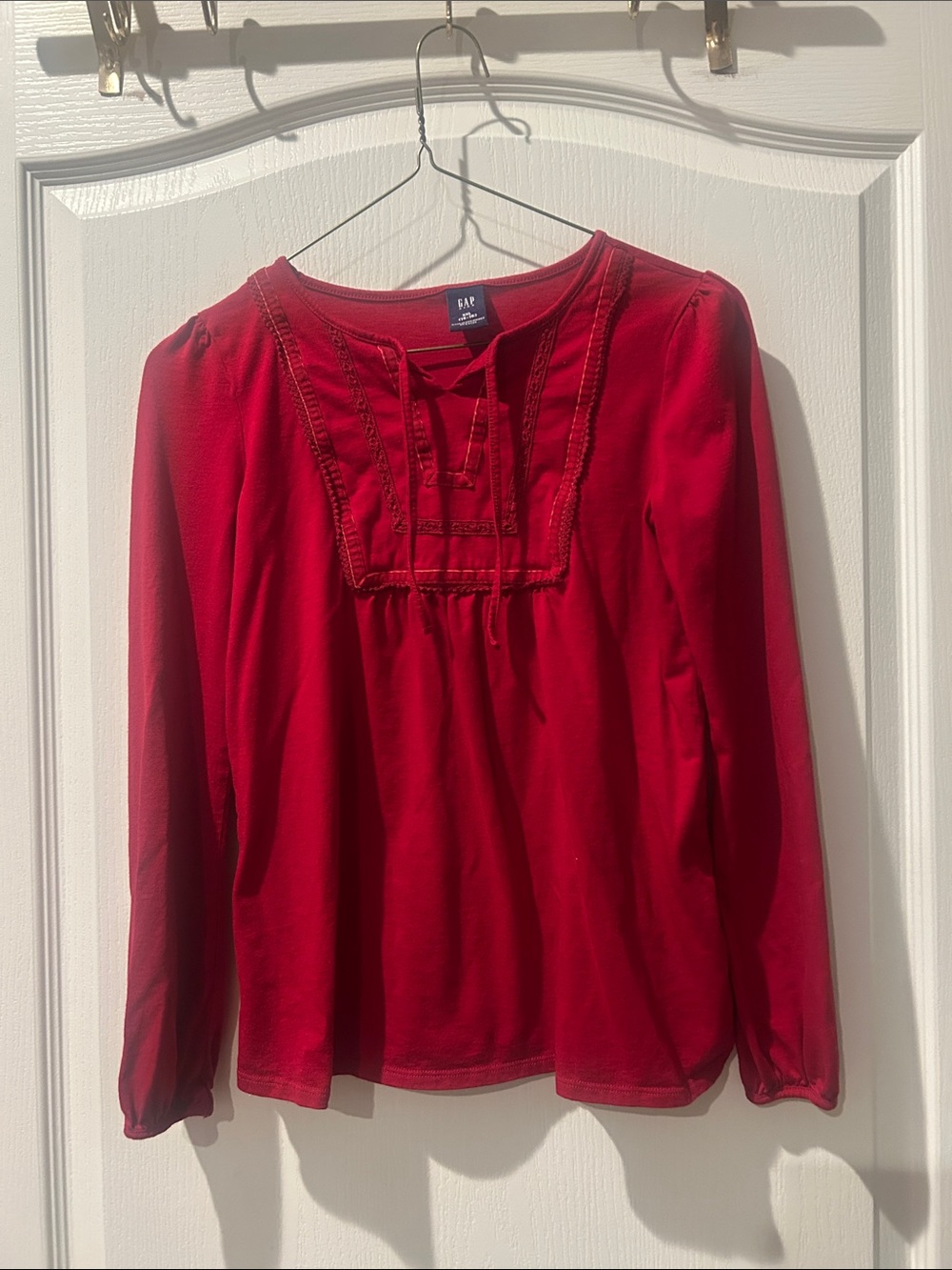 Beautiful GAP Red Long-Sleeve Peasant Top with Pintuck Yoke girls xxl